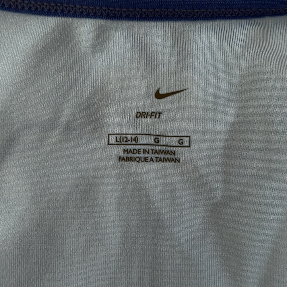 Women’s Nike dri-fit tank size L - Picture 2 of 4